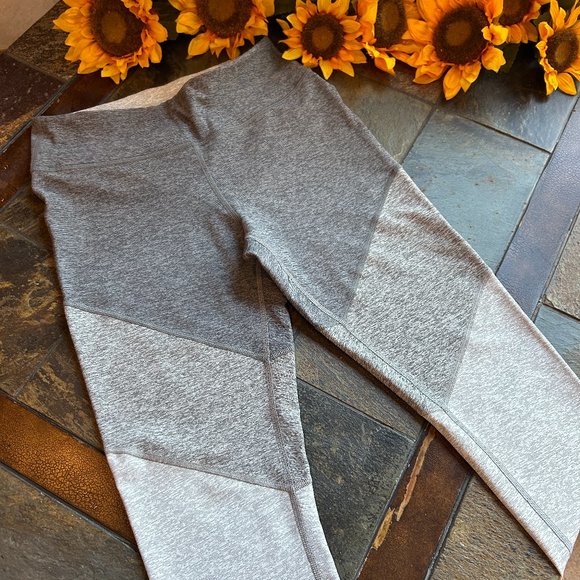 Outdoor Voices 7/8 Spring Leggings (NEW, M) - Picture 7 of 15